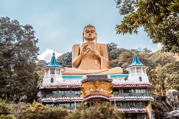 cave temple dambulla sri lanka