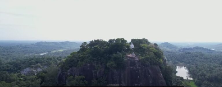 Is Hiriketiya THE BEST beach in Sri Lanka?