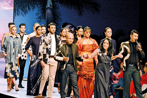 Fashion Forerunners Light Up CFW Ramp