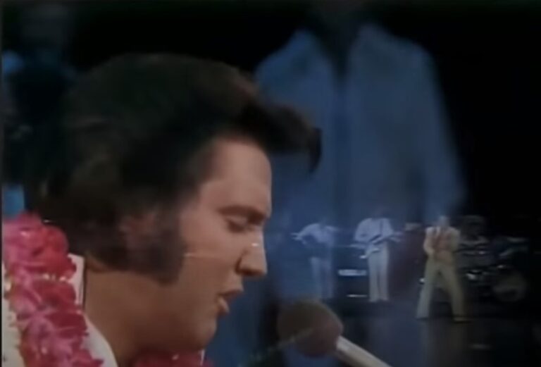 A Kelly Klassic – Pledging My Love – Elvis Presley – by Des Kelly