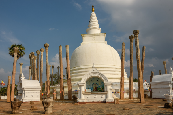 The Significance of Stupas in Sri Lankan Buddhism: A Historical and Cultural Perspective – By Nadeeka – eLanka