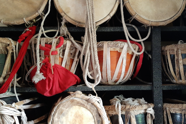 sri lankan traditional drums