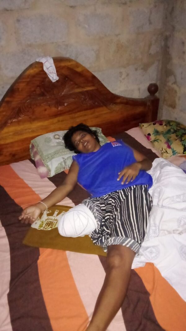 Nadeesha from Tangalla – by Elmo Jayawardena