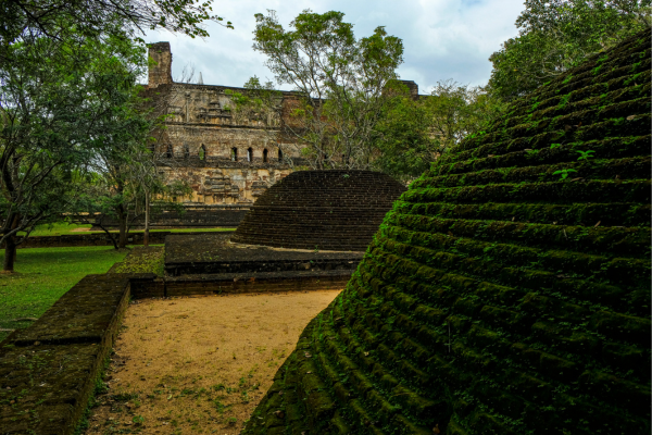 Polonnaruwa - elanka