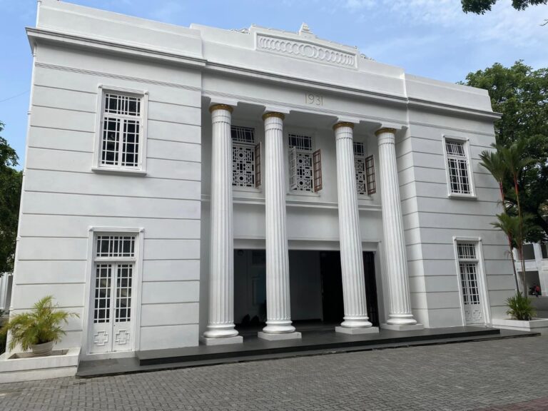 Bens fostering students to face challenging future