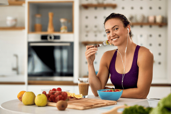 eating fruits - elanka