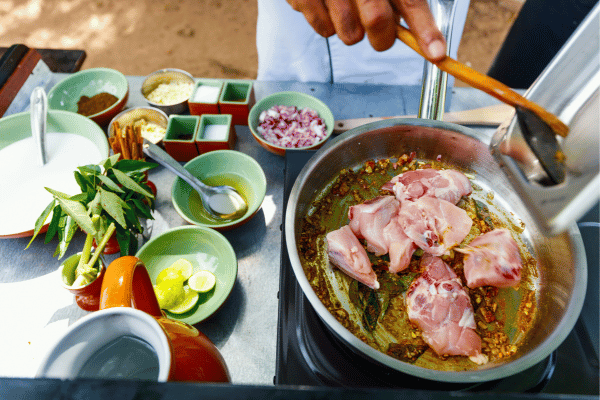 Sri Lankan chicken curry - elanka 