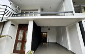 4 Bedroom House on 6 Perches with Dual Access for Sale in Ratmalana, Sri Lanka
