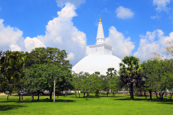 Anuradhapura City - eLanka