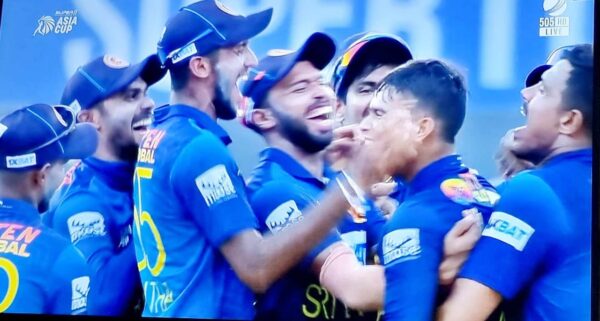 Asalanka and Mendis lead Sri Lanka charge to Asia Cup final after heart stopper against Pakistan. - by TREVINE RODRIGO IN MELBOURNE.(Elanka Sports Editor) - eLanka (1)
