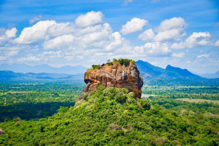 Jonathan Forbes and the ‘Discovery’ of Sigiriya-by  Avishka Mario Senewiratne