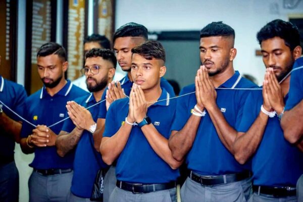 Sri Lanka selectors make calculated risk on an improving squad much in line for their unorthodox game plan – BY TREVINE RODRIGO IN MELBOURNE (Elanka Sports Editor ) - eLanka