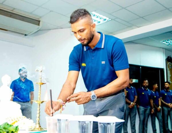 Sri Lanka selectors make calculated risk on an improving squad much in line for their unorthodox game plan – BY TREVINE RODRIGO IN MELBOURNE (Elanka Sports Editor ) - eLanka