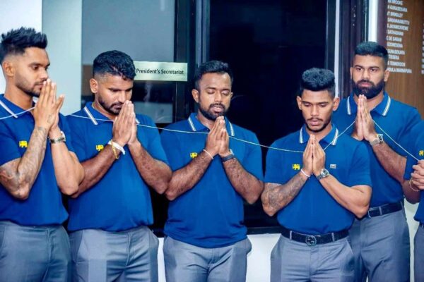 Sri Lanka selectors make calculated risk on an improving squad much in line for their unorthodox game plan – BY TREVINE RODRIGO IN MELBOURNE (Elanka Sports Editor ) - eLanka