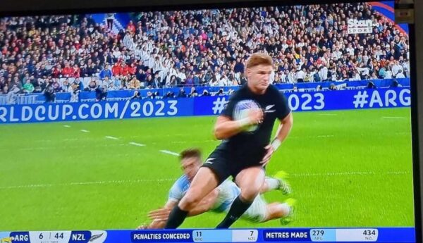 All Blacks storm into final and look set to win fourth William Webb Ellis World Cup - BY TREVINE RODRIGO IN MELBOURNE. (eLanka Sports editor) - eLanka