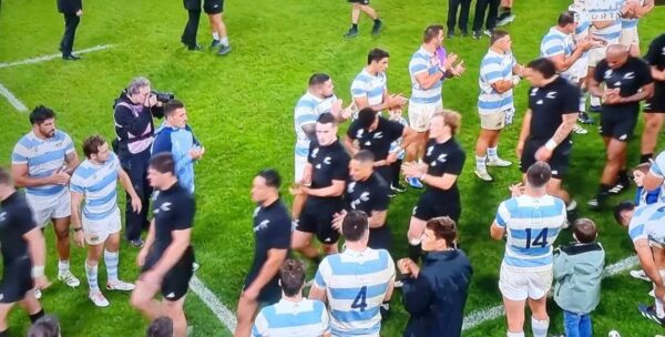 All Blacks storm into final and look set to win fourth William Webb Ellis World Cup - BY TREVINE RODRIGO IN MELBOURNE. (eLanka Sports editor) - eLanka