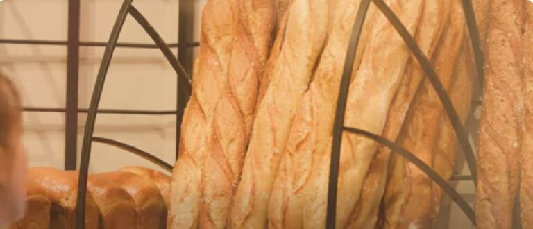 A Sri Lankan Bakerʼs Baguette Conquers France-By Roger Cohen