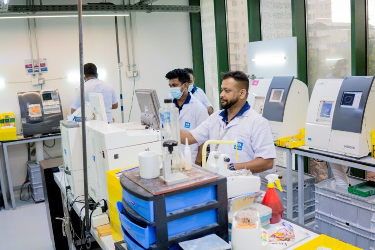 Essilor Lanka unveils state-of-the-art laboratory and revolutionary lens range for enhanced vision correction