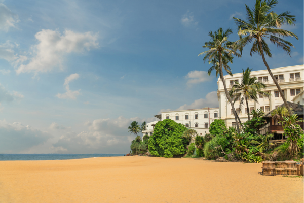 Mount Lavinia, Sri Lanka: Where History, Beaches, and Culture Converge – by Bhanuka – eLanka