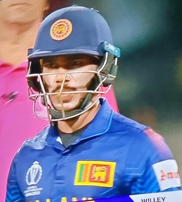 Return of Angelo Matthews, the man with the Midas touch transforms Sri Lanka's fortunes. England perish under new look Sri Lanka. - BY TREVINE RODRIGO IN MELBOURNE(eLanka Sports editor). - eLanka