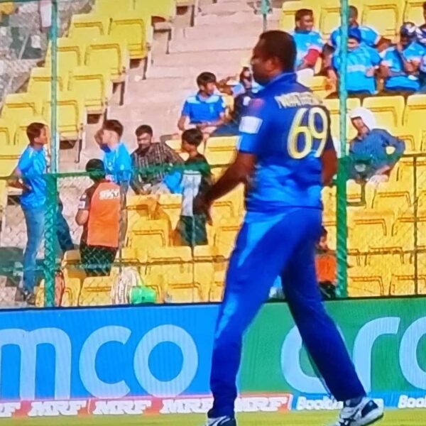 Return of Angelo Matthews, the man with the Midas touch transforms Sri Lanka's fortunes. England perish under new look Sri Lanka. - BY TREVINE RODRIGO IN MELBOURNE(eLanka Sports editor). - eLanka