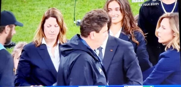 Undermanned All Blacks undone by ferocious Springboks.   One point nail biter makes South Africa the only four time World Cup winner. - BY TREVINE RODRIGO IN MELBOURNE.  (eLanka Sports editor)