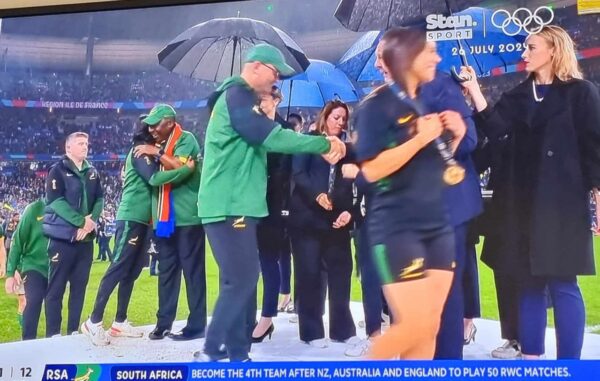 Undermanned All Blacks undone by ferocious Springboks. One point nail biter makes South Africa the only four time World Cup winner. - BY TREVINE RODRIGO IN MELBOURNE. (eLanka Sports editor)