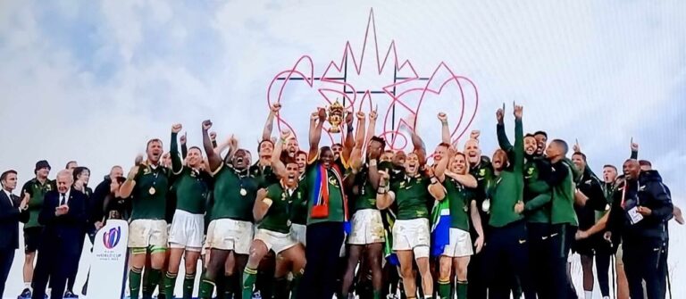 Undermanned All Blacks undone by ferocious Springboks.   One point nail biter makes South Africa the only four time World Cup winner. –  BY TREVINE RODRIGO IN MELBOURNE.  (eLanka Sports editor)