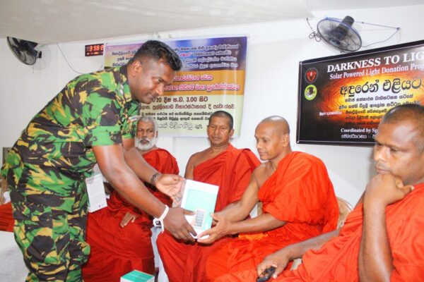 Create a FB photo album and put all these photos in elanka FB. Then chose about 6-7 photo and put then after the article on eLanka and at the end say 9For more photos, please visit eLanka Facebook page – click here (URL) )