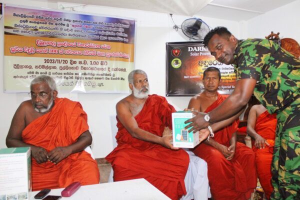 Anduren Eliyata – Darkness to Light