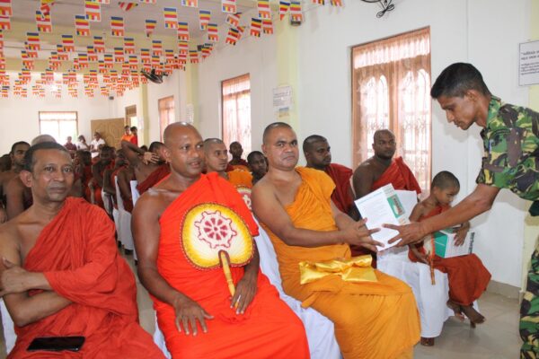 Anduren Eliyata – Darkness to Light