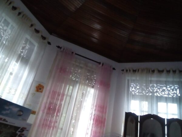 Beautiful Double Story house built on 8.5 perches land Colombo 5 - eLanka