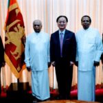 ලෝක සාම සම්මේලනයේ නියෝජිතයෝ, අගමැති හමුවෙති