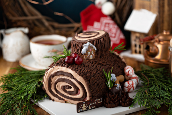 Christmas Yule Log Cake - elanka