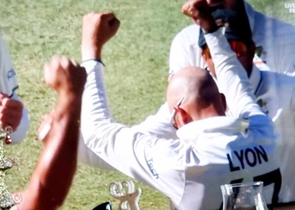 Nathan Lyon grabs the headlines with his 500th and Australia grab the first Test. – BY TREVINE RODRIGO IN MELBOURNE. (eLanka Sports editor) - eLanka