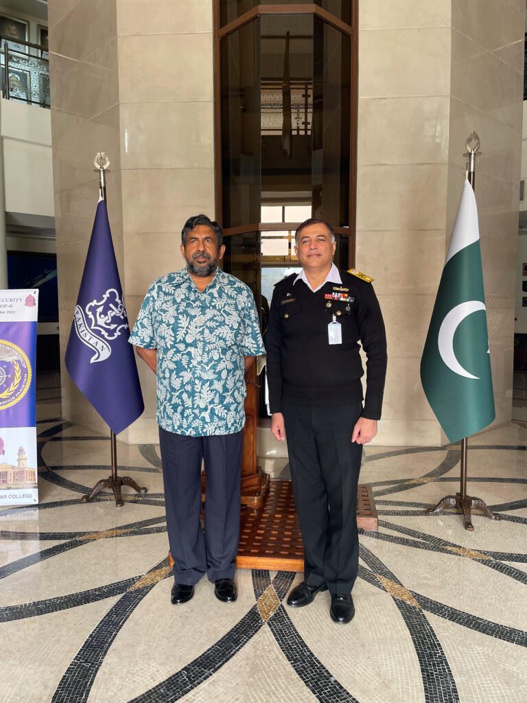 Photo of New Sri Lanka High Commissioner ( Ravindra Chandrasiri Wijegunaratne ) at Pakistan Navy War College at Lahore