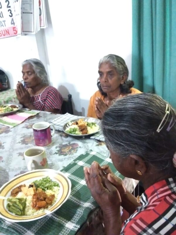 Charity work that Australia’s former High Commissioner Mr. Skanda Kumar is doing for the less fortunate in Sri Lanka – sent to elanka by Mr. Anton Swan - eLanka