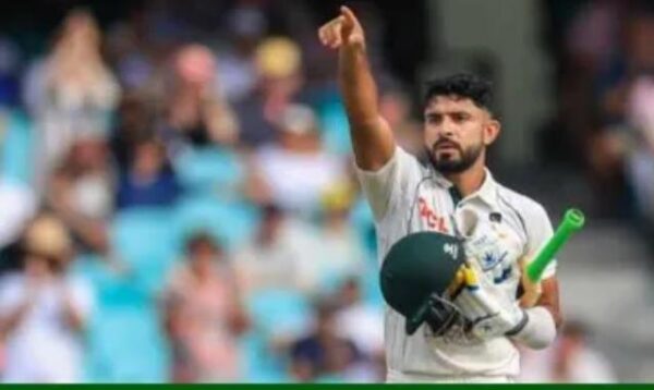 Cummins five wicket hat-trick fails to give Australia a decisive edge as Pakistan tail wags. - BY TREVINE RODRIGO IN MELBOURNE.  (eLanka Sports editor)