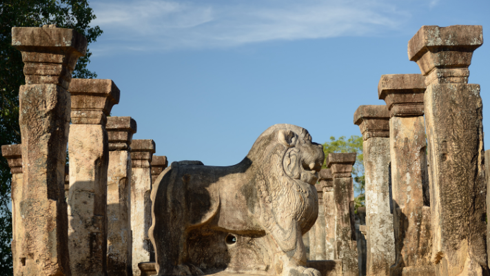Palaces to Pagodas: A Time Capsule Journey Through Sri Lanka’s Enchanting Past – By Nadeeka – eLanka