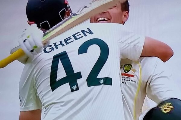 Shamar Joseph the new whizzkid in world cricket - Heroic return despite injury has unearthed a superstar who single handedly destroyed Australia - BY TREVINE RODRIGO IN MELBOURNE (eLanka Sports editor)