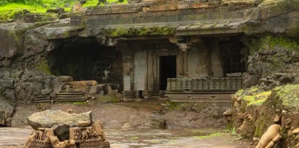 The trek to the Mailla caves-eLanka