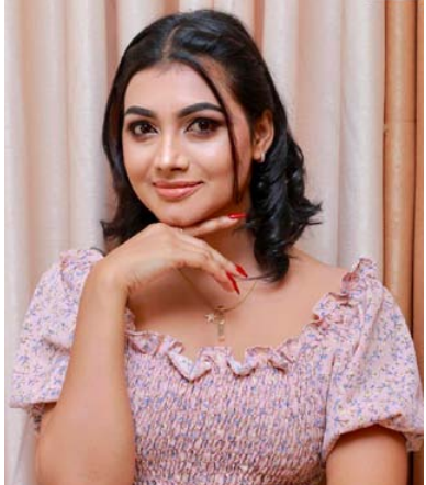 Chathu rajapaksa phenominal actress, model, TV presenter at summit of fame – By Sunil Thenabadu