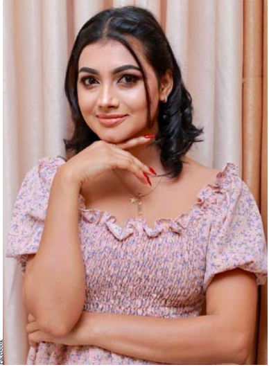 Chathu rajapaksa phenominal actress, model, TV presenter at summit of fame - By Sunil Thenabadu