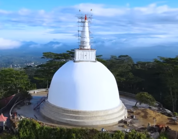 Sandagiri Maha Seya – largest stupa in Kandy – By Arundathie Abeysinghe