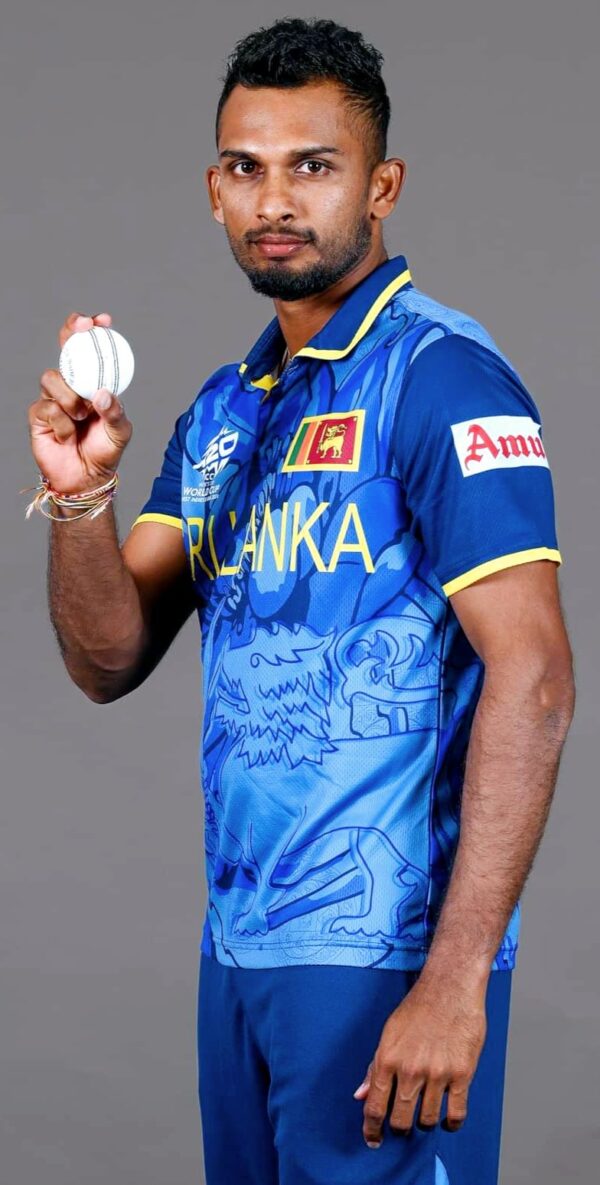 Sri Lanka handed the short straw in a bungled logistical program at T20 World Cup.  - BY TREVINE RODRIGO IN MELBOURNE.  (eLanka Sports Editor)