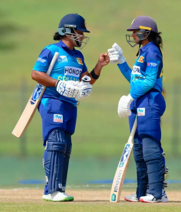 Windies lift to seal 2-1series win in a thriller.  - BY TREVINE RODRIGO IN MELBOURNE.  (eLanka Sports Editor)