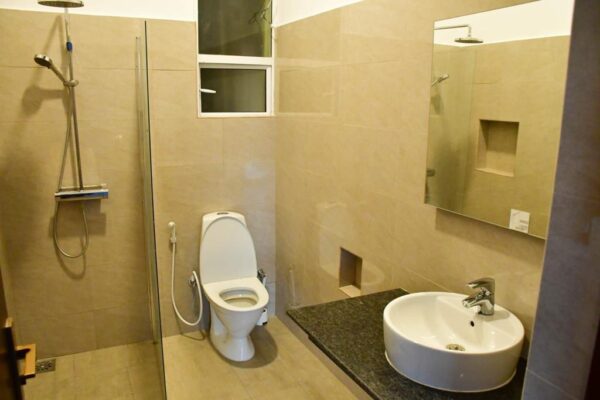 Negombo - Four Story Luxury Hotel For Sale (43)