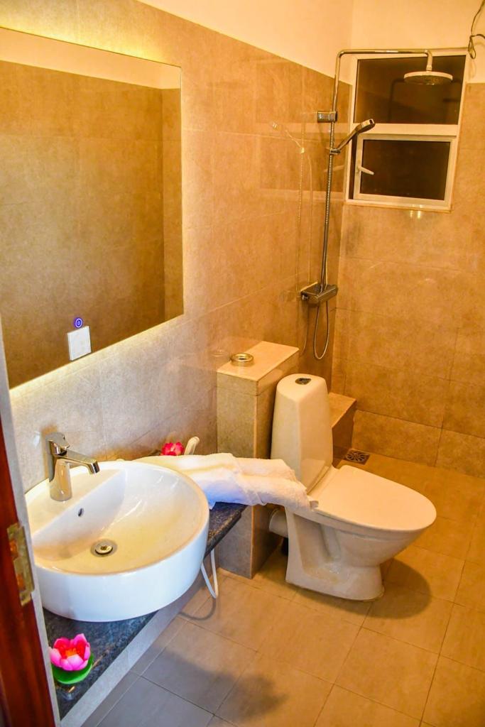 Negombo - Four Story Luxury Hotel For Sale (43)