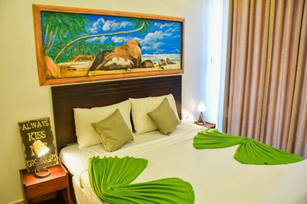 Negombo - Four Story Luxury Hotel For Sale (43)