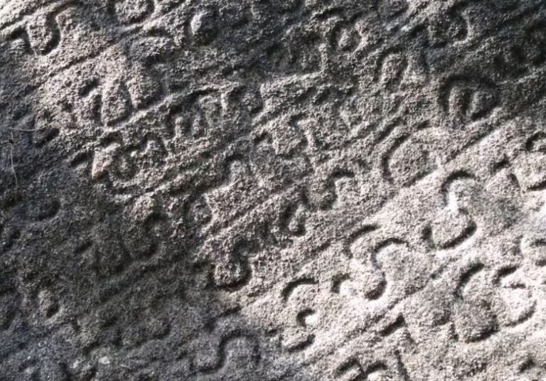 Sellipi: The Timeless Art of Sri Lankan Script – By Nadeeka – eLanka